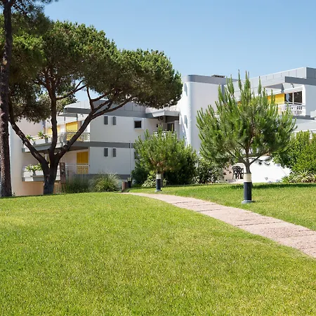 Apartamentos Turisticos Pinhal Da Marina-2